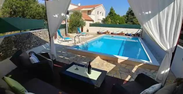 Apartment Bo&Dy mit privatem Pool