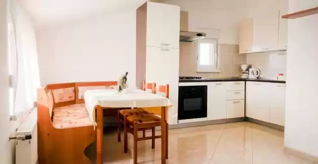 Apartment Ana Pula A5