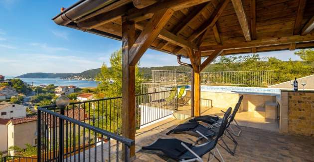 Apartment Lapida A2 with pool, Island of Rab