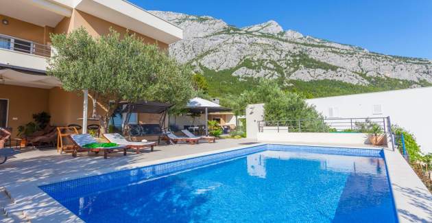 Villa Arija in Makarska with private pool