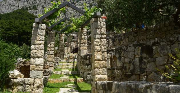 Villa Pina in Makarska, private pool