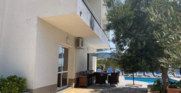 Villa Kristina in Makarska, private pool