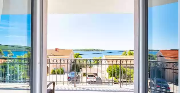 Villa Marinovic beachfront on Korcula