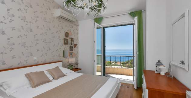 Villa Spring in Makarska, private heated pool