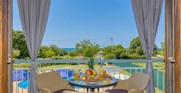 One Bedroom Apartment with Sea View 4 (Croatian)