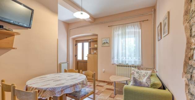 Apartman Rinaldis No 2 s pogledom na vrt