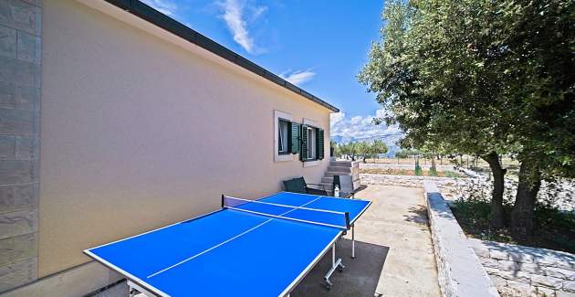 Holiday House Bracuta