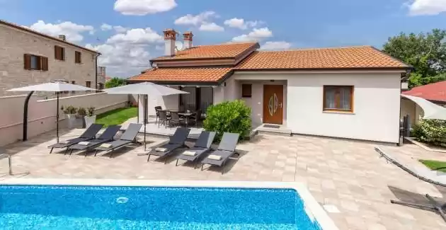 Villa Ajlin with Private Pool