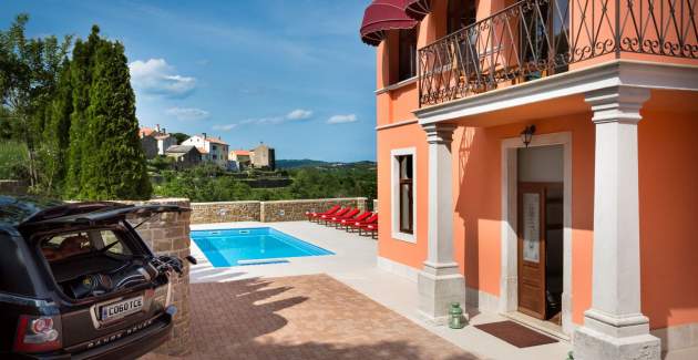 Palazzo Angelica Double Room S2 with Pool View