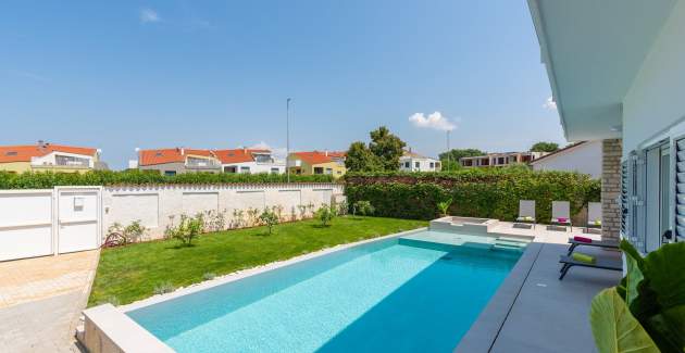 Villa Irena with Private Pool in Porec