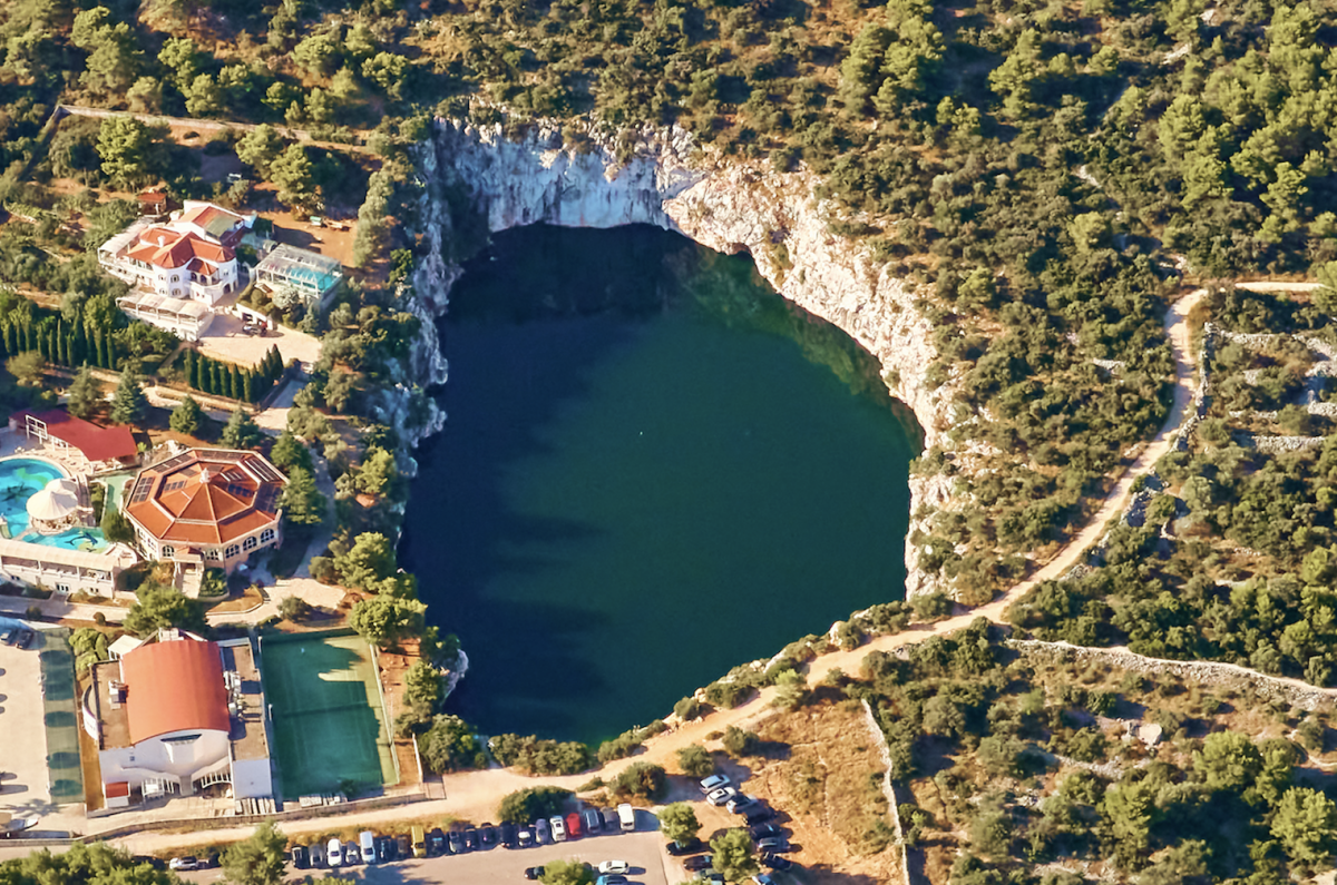 dragons-eye-lake-swim-rogoznica