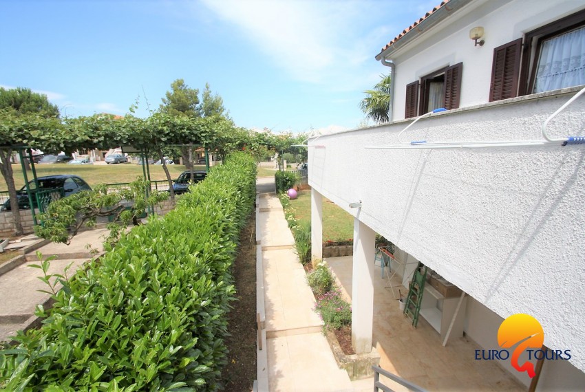 Eurotours Villas Apartment Dado Vi With Garden View - 