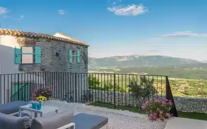 Villa Paola with a Roof-pool